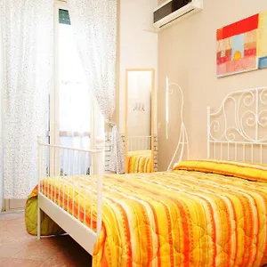 Delfina 4*, Reggio Calabria Italia