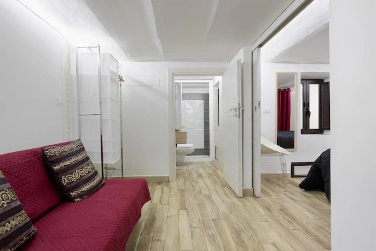 Bed and Breakfast Calypso Il Binario Elegance Palermo 2*,